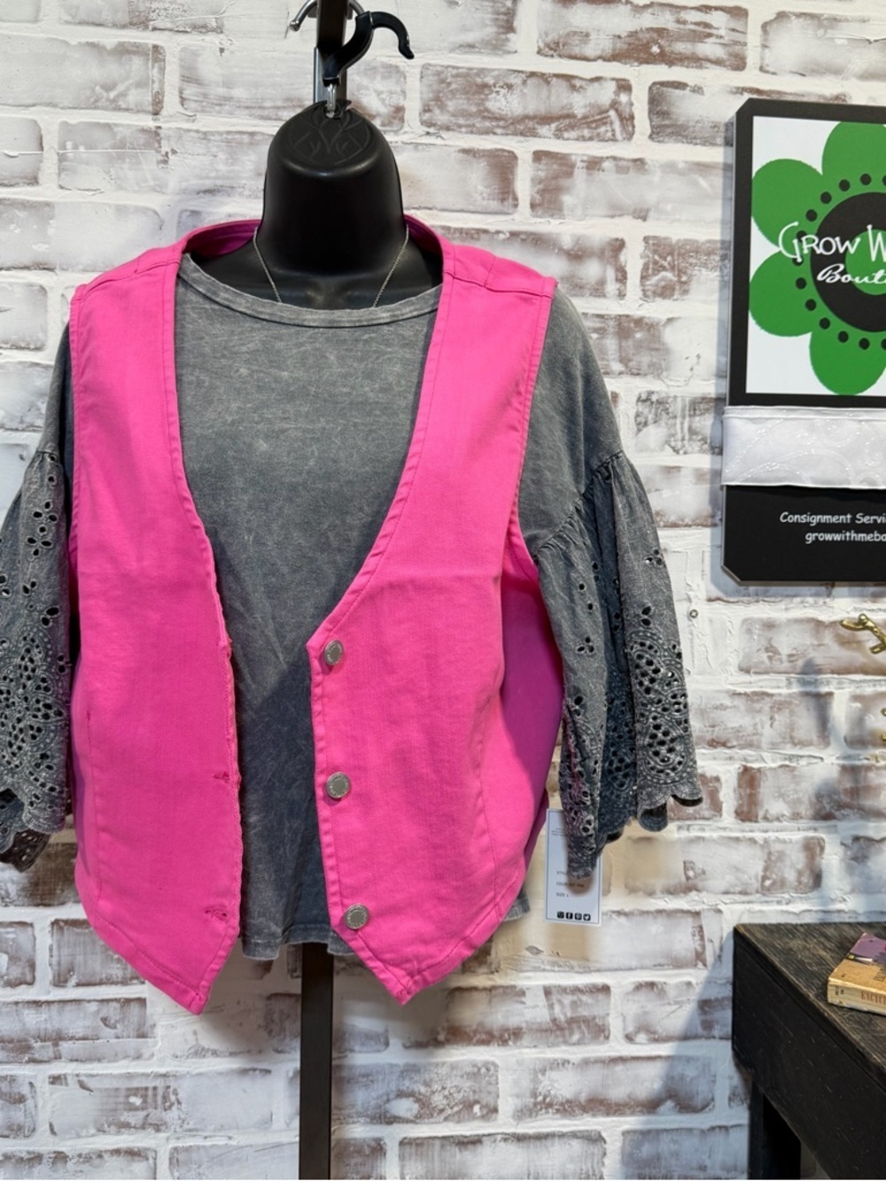 Pink Women's Button-Front Vest - Casual Layering Piece
